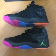 Jordan melo m12のサムネイル