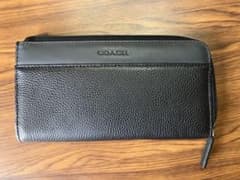 【即日発送】COACH ブラック レザー 長財布　ロングウォレットf74776のサムネイル