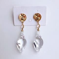 【h22】ハンドメイド ピアス 貝 クリア 海のサムネイル