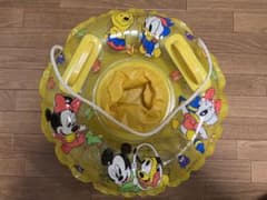 ディズニー 浮き輪のサムネイル