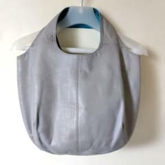美品 PAPILLONNER うさぎバッグ グレー×ブルー☆USAGI 本革 - メルカリ