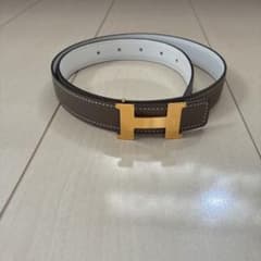 HERMES リバーシブル エトゥープ　ホワイト H型バックル　美品 HERMES リバーシブル エトゥープ ホワイト H型バックル 美品 - メルカリ