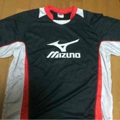 値下げしました！MIZUNOトレーニングシャツのサムネイル
