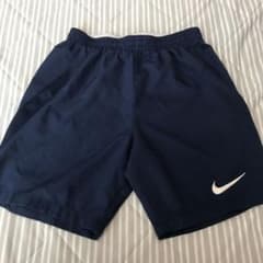 NIKE ナイキ ハーフパンツ130センチから140センチのサムネイル