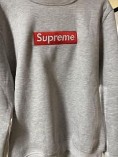 Supreme グレー スウェット トレーナーのサムネイル