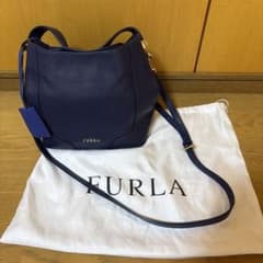 FURLA ネイビー ショルダーバッグ 保存袋付き - メルカリ
