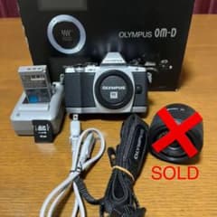 mj様専用　難ありですオリンパス E-M10 初代のサムネイル