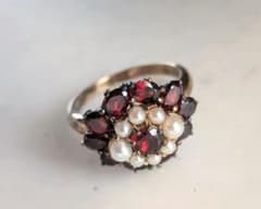 Image for confirmation of Rokuzan antique garnet and pearl ring.