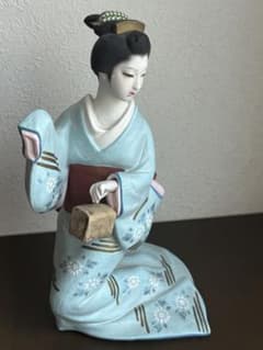 ✨⭕️上品な陶器製 京風美人人形 ガラスケース付｜舞妓・和風インテリア・昭和レトロ 昭和レトロ京人形舞妓人形陶器置物和風インテリアアンティーク - メルカリ