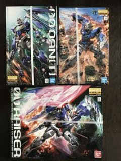MG ガンダムエクシア  ダブルオーライザー　ダブルオークアンタ　３種セットのサムネイル