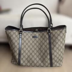 【大容量！】GUCCI 肩掛けショルダートートバッグ PVC ブラウンのサムネイル