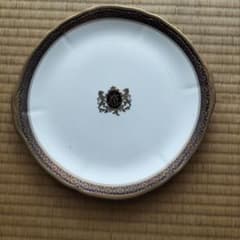 金色の縁取り 八角形の皿　陶磁器　ORIENTExpressのサムネイル