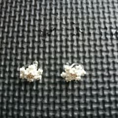 樹脂ピアス  雪の結晶のサムネイル