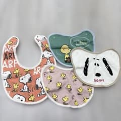 値下げしましたSNOOPY スタイ 4枚セットのサムネイル