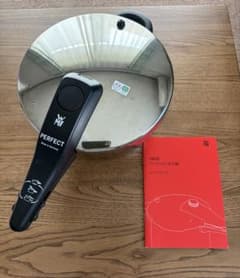WMF パーフェクト圧力鍋　4.5のサムネイル