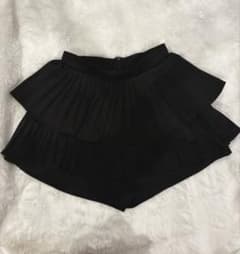 ブラック プリーツ ミニスカート フレア　黒スカート　フリフリ　ミニ丈のサムネイル