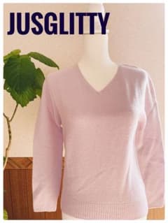 JUSGLITTY Vネックニット パープルのサムネイル
