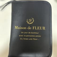Maison de FLEUR マルチケース ブラックのサムネイル