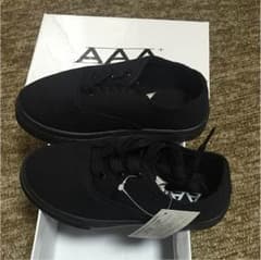 AAA+ スニーカーのサムネイル