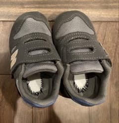 new balance ベビーシューズ 13.0cm グレー/ブラックのサムネイル