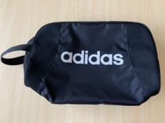 アディダス adidasのサムネイル