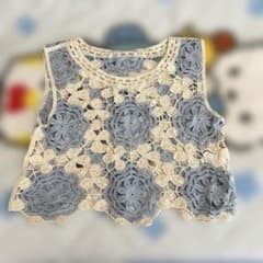 アイボリーグレー花模様ノースリーブベストのサムネイル