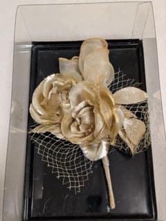 ゴールド 花 ブローチ 約10cmのサムネイル