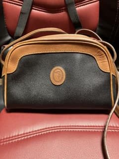상태좋음 빈티지 트라살디 Trussardi 숄더백
