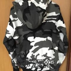 supreme snow camo フロントジップ パーカー s sizeのサムネイル