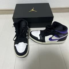 Nike Air Jordan 1 ブラック/ホワイト/パープルのサムネイル
