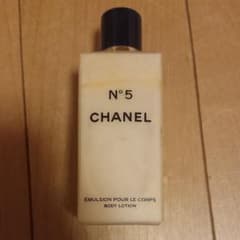 CHANEL ボディーローションのサムネイル