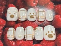 〈クマネイル〉〈秋ネイル〉 ネイルチップ 〈チップの種類、サイズ変更可能です〉のサムネイル
