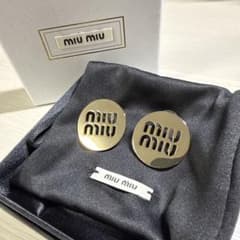 美品 miu miuミュウミュウ ロゴ サークル メタル ピアス ゴールド