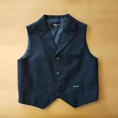 COMME CA ISM フォーマルベスト黒　130Aのサムネイル