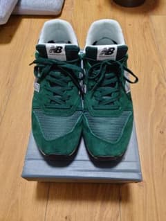 超美品 数回使用 New Balance U996 40W グリーンのサムネイル