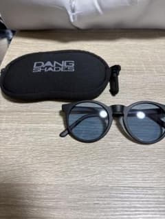 DANG SHADES ブラック ラウンドサングラス ケース付きのサムネイル