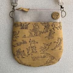ドロップ型　サコッシュ　鳥獣戯画　カラシのサムネイル