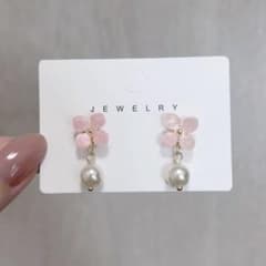 ピアス ピンク フラワー パール 花 真珠のサムネイル