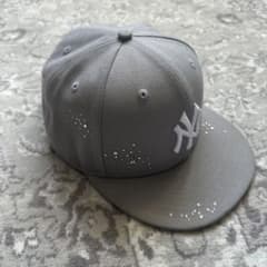 【mmmさん専用】59fifty size8 (LL位) スワロフスキーカスタムのサムネイル