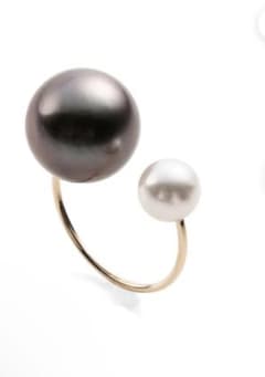 HirotakaTahitian pearl ear cuff