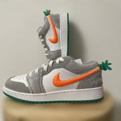 【美品】NIKE Jordan 1 Low SE GS "Rabbit"価格変更のサムネイル