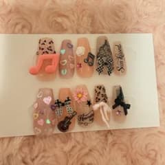 現品 ネイルチップ ハンドメイド ピンク ヒョウ柄 ブラック 音符のサムネイル