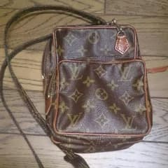Louis Vuitton ショルダーバッグのサムネイル