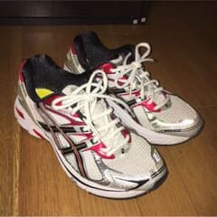 (*^^*)☆様専用   アシックス ランニングシューズ 24.5㎝のサムネイル