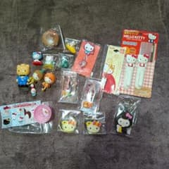 平成レトロハローキティ キーホルダー根付け色々 - メルカリ