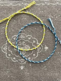 ハンドメイド　ミサンガ　細め　ラメ入り　2本セットのサムネイル