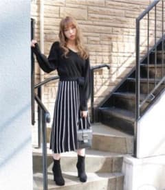 バイカラープリーツニットワンピースのサムネイル