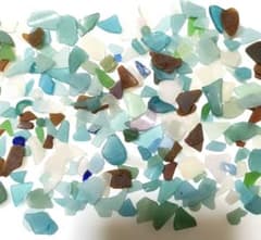 シーグラス 多様な色と形のセット 900g程度のサムネイル