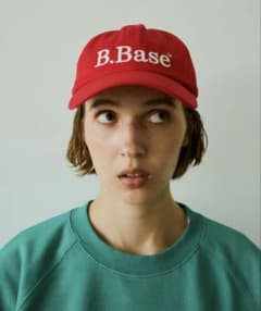 B.Base 赤 ロゴキャップのサムネイル