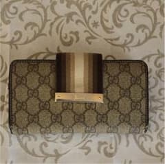 GUCCIの長財布のサムネイル